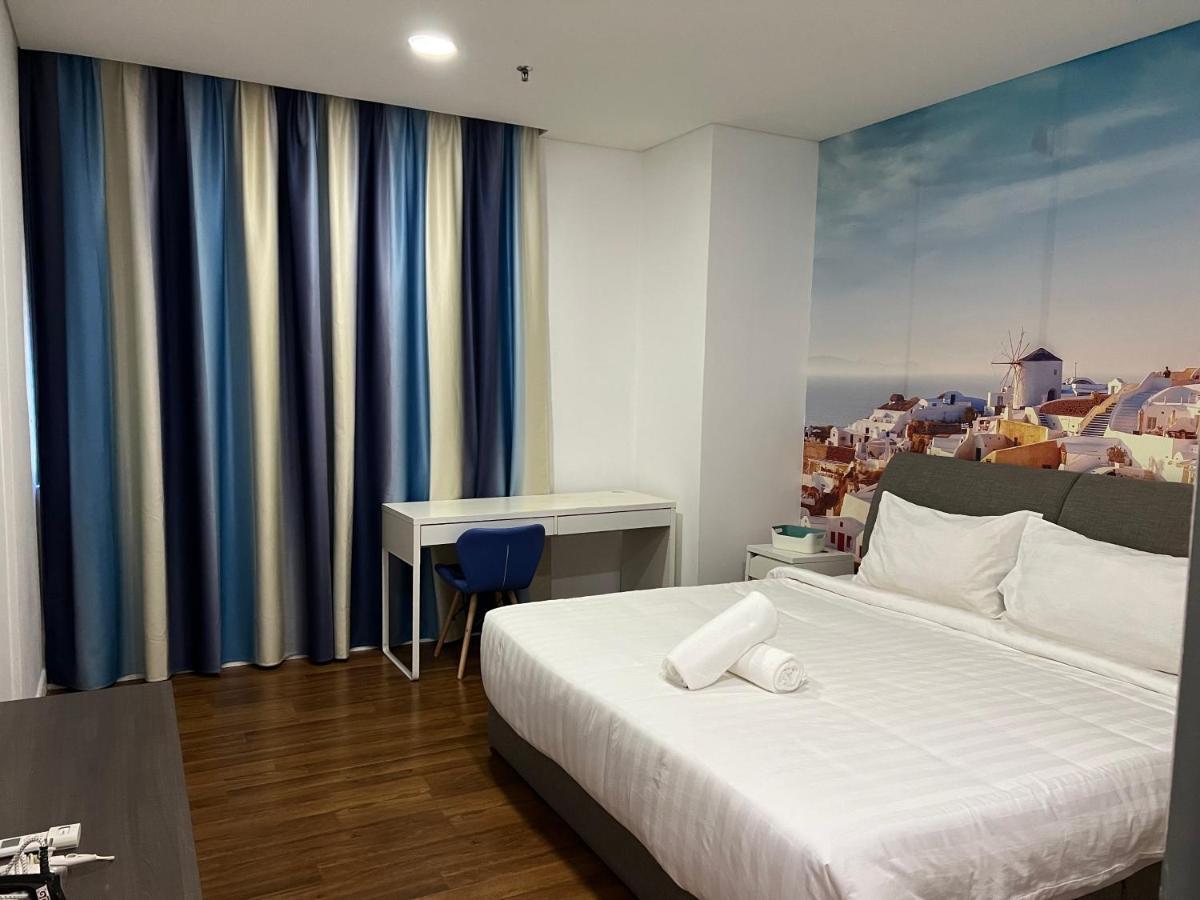 Summer Suites Klcc By Whollmark Kuala Lumpur Exterior foto